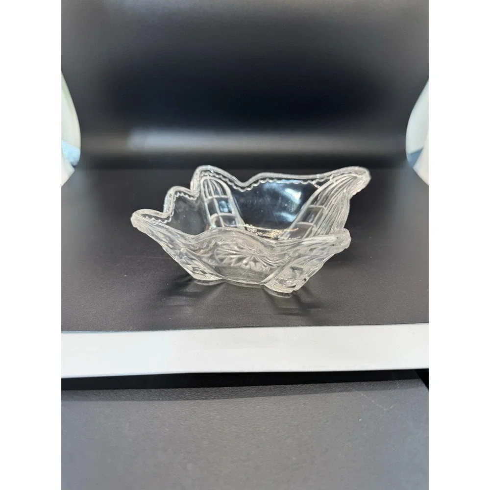 EAPG Abstract‎ Glass Candy Dish